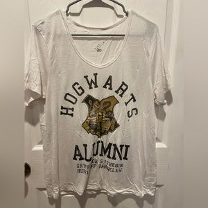 White distressed hogwarts shirt